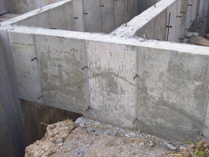 poured concrete foundation defect