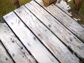 cleaning wood deck