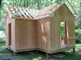 This shed roof has three basic roof-framing components: standard 